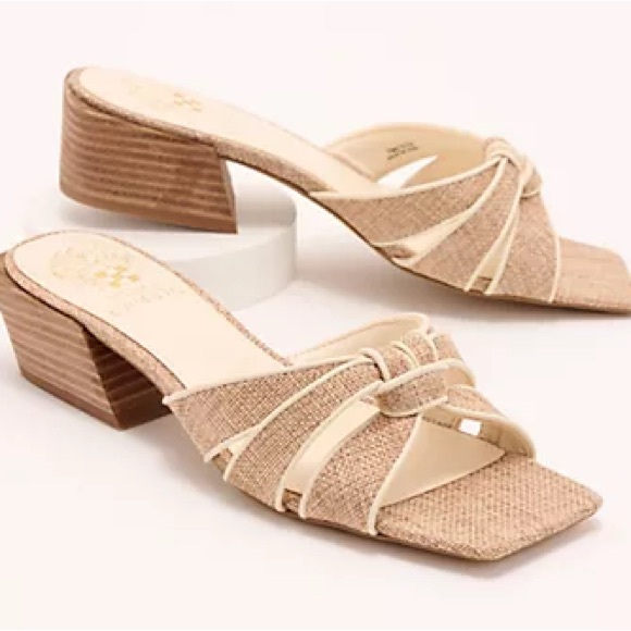 Vince Camuto Shoes - Vince Camuto NEW 8.5 Selarin Raffia Fiber Low Block Heels Mules‎ Slip On Beige